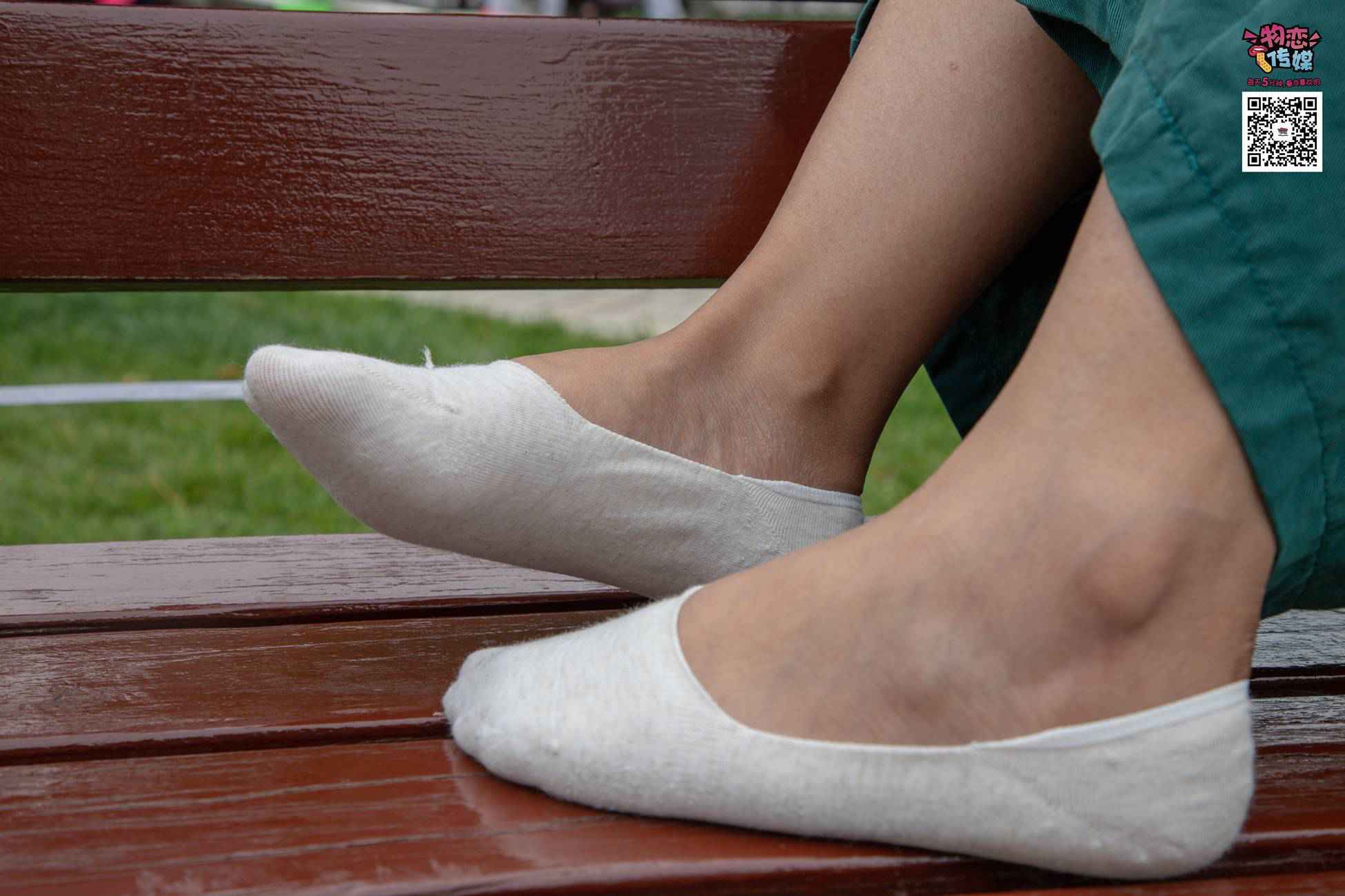 图片[43]-物恋传媒 No.019 地道的青岛小姐姐哦,白色板鞋搭配白色船袜 [99P] – 速更版-美库