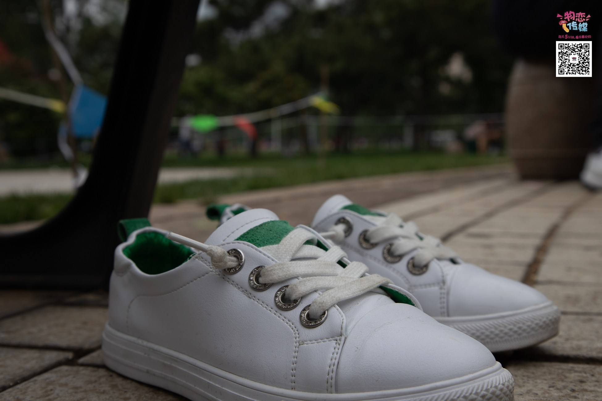 图片[81]-物恋传媒 No.019 地道的青岛小姐姐哦,白色板鞋搭配白色船袜 [99P] – 速更版-美库