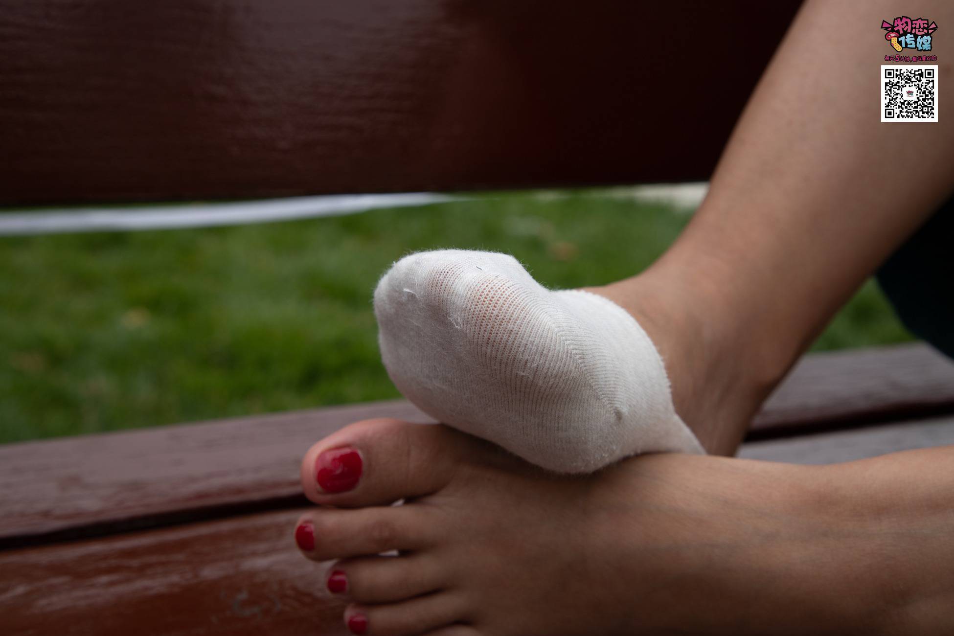 图片[93]-物恋传媒 No.019 地道的青岛小姐姐哦,白色板鞋搭配白色船袜 [99P] – 速更版-美库