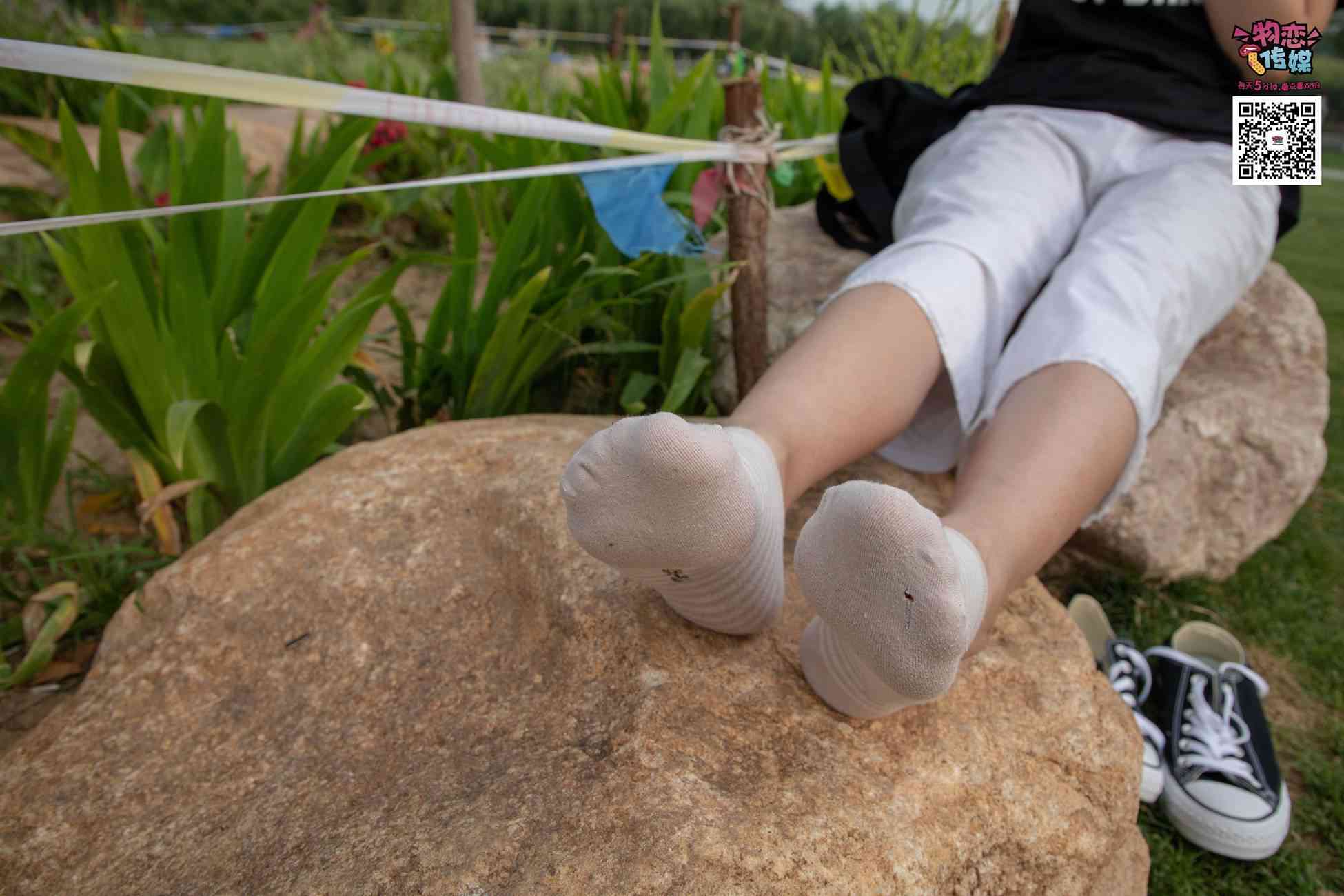 图片[12]-物恋传媒 No.021 夏日么么茶,清新棉袜配黑色帆布鞋 [223P] – 速更版-美库