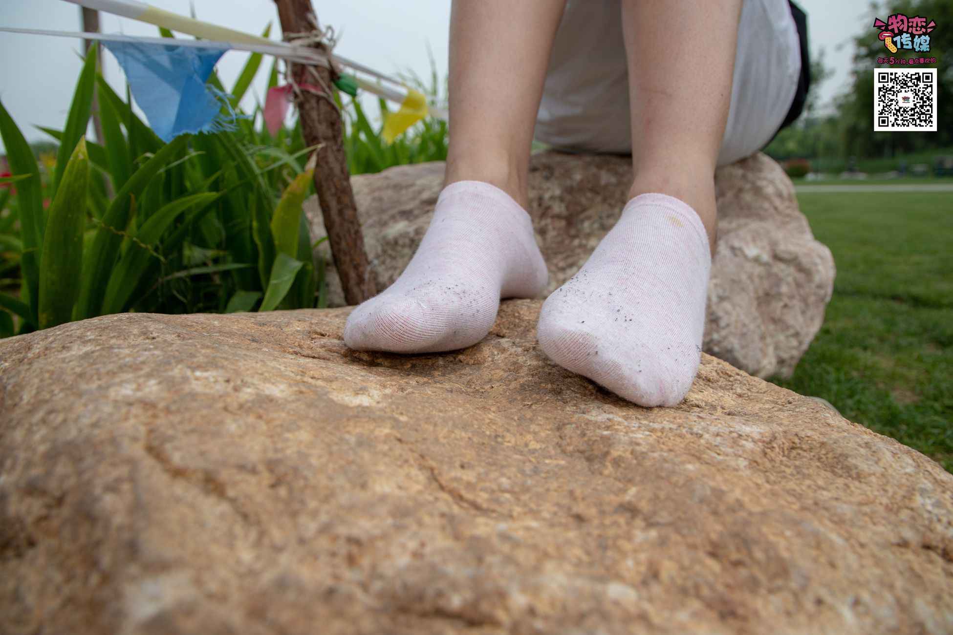 图片[117]-物恋传媒 No.021 夏日么么茶,清新棉袜配黑色帆布鞋 [223P] – 速更版-美库