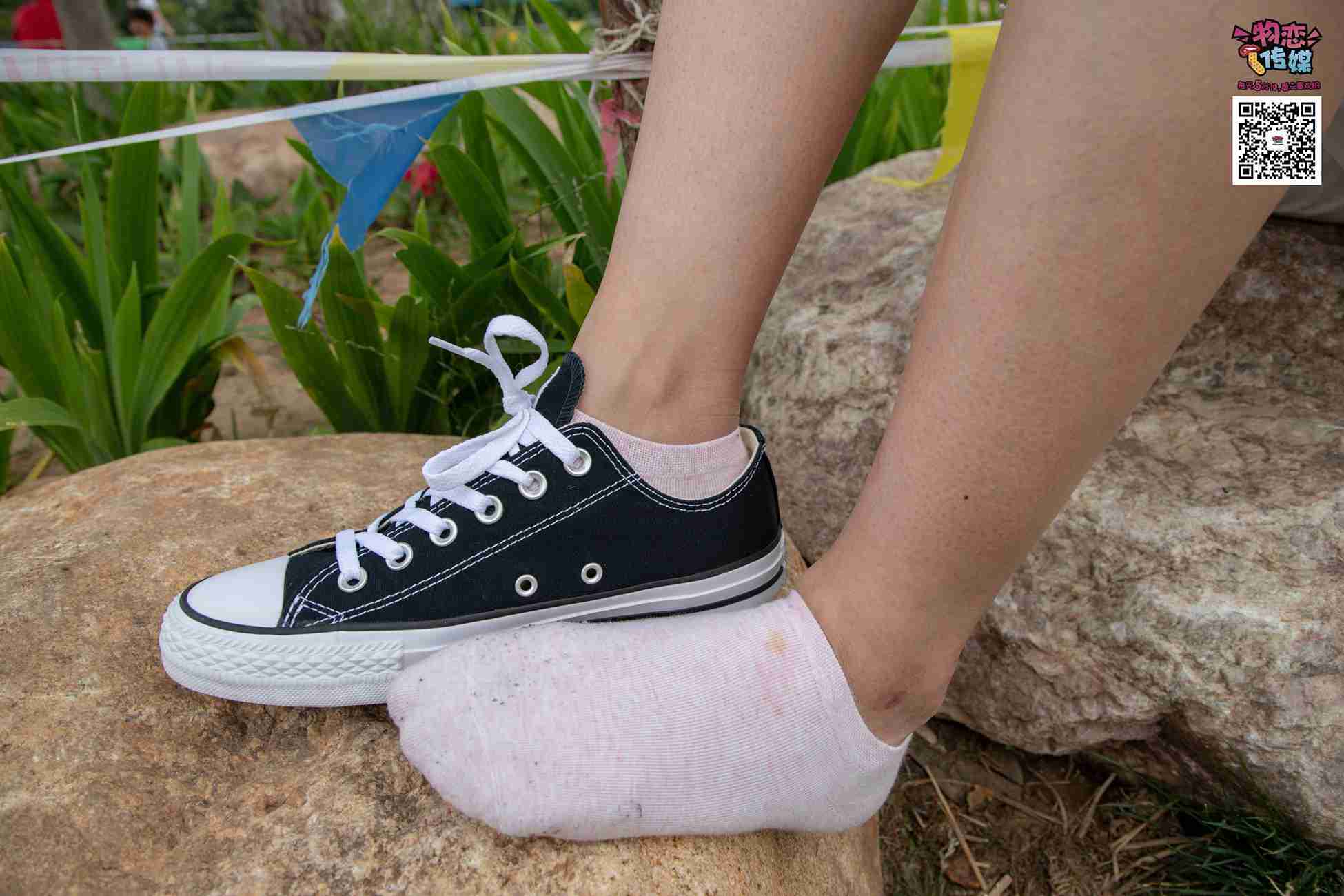 图片[127]-物恋传媒 No.021 夏日么么茶,清新棉袜配黑色帆布鞋 [223P] – 速更版-美库