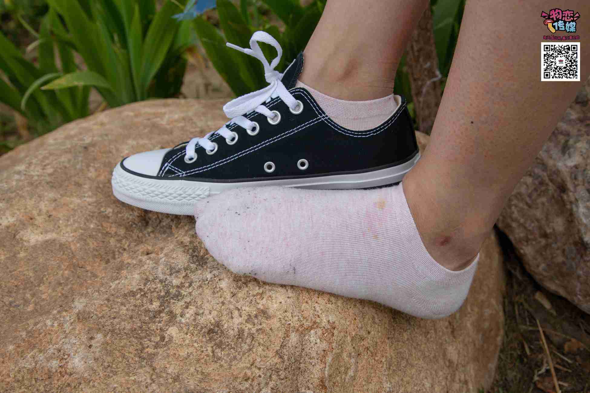 图片[128]-物恋传媒 No.021 夏日么么茶,清新棉袜配黑色帆布鞋 [223P] – 速更版-美库