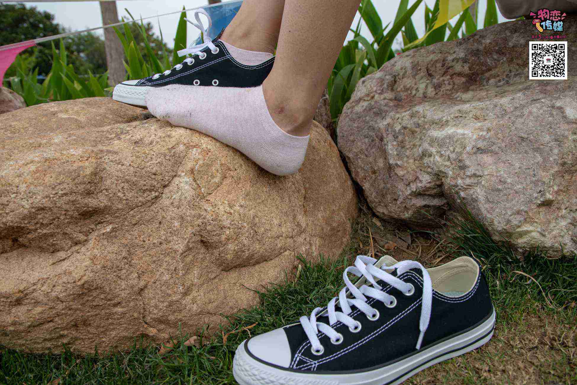 图片[130]-物恋传媒 No.021 夏日么么茶,清新棉袜配黑色帆布鞋 [223P] – 速更版-美库
