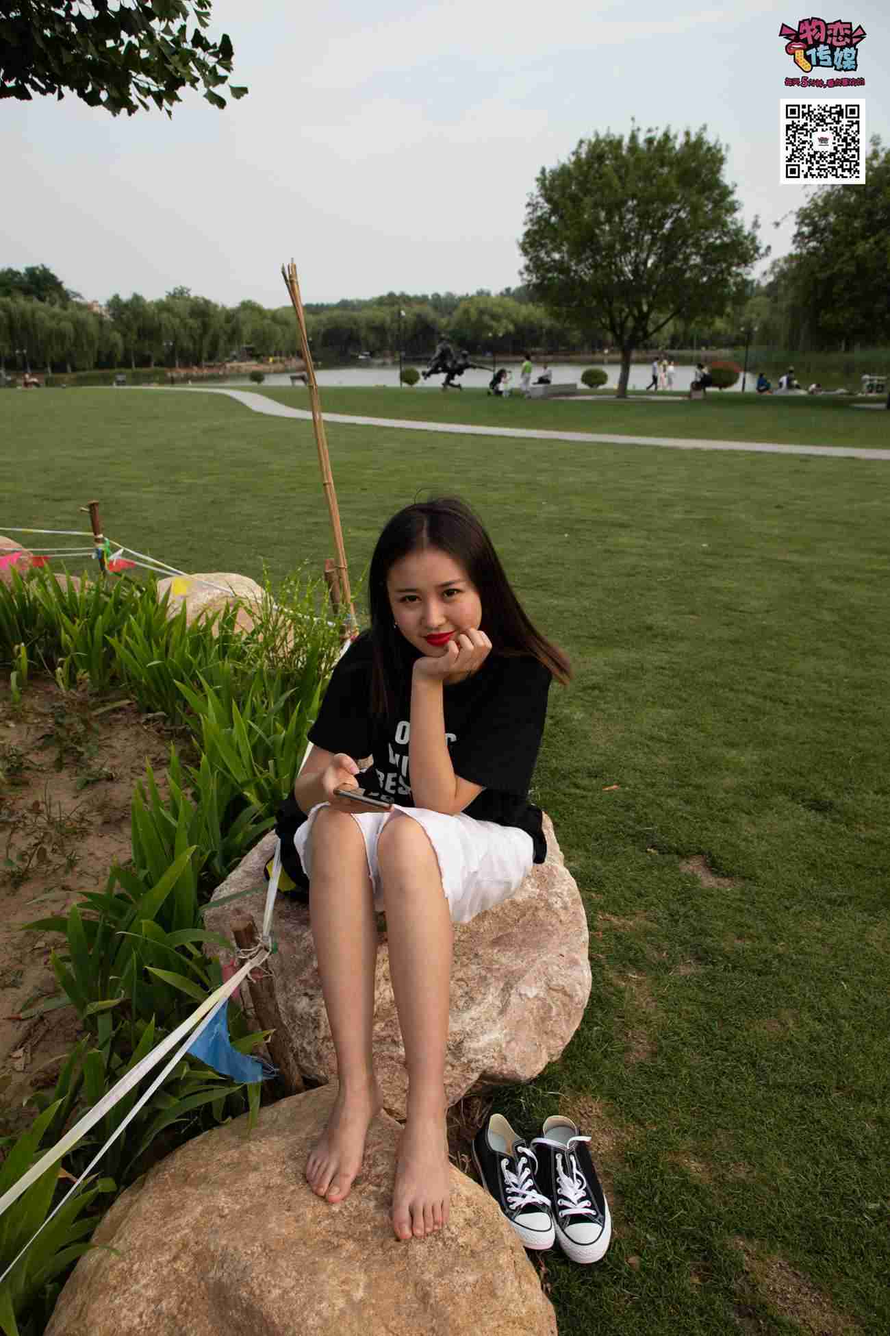 图片[211]-物恋传媒 No.021 夏日么么茶,清新棉袜配黑色帆布鞋 [223P] – 速更版-美库