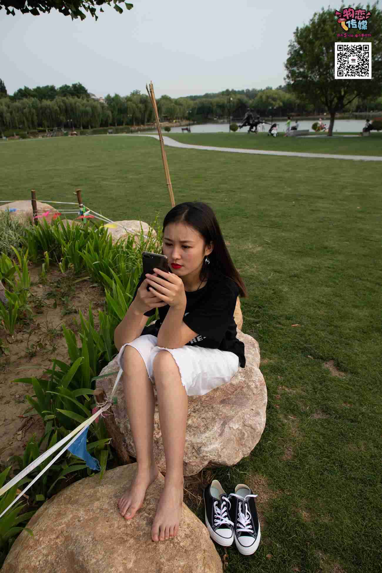 图片[215]-物恋传媒 No.021 夏日么么茶,清新棉袜配黑色帆布鞋 [223P] – 速更版-美库