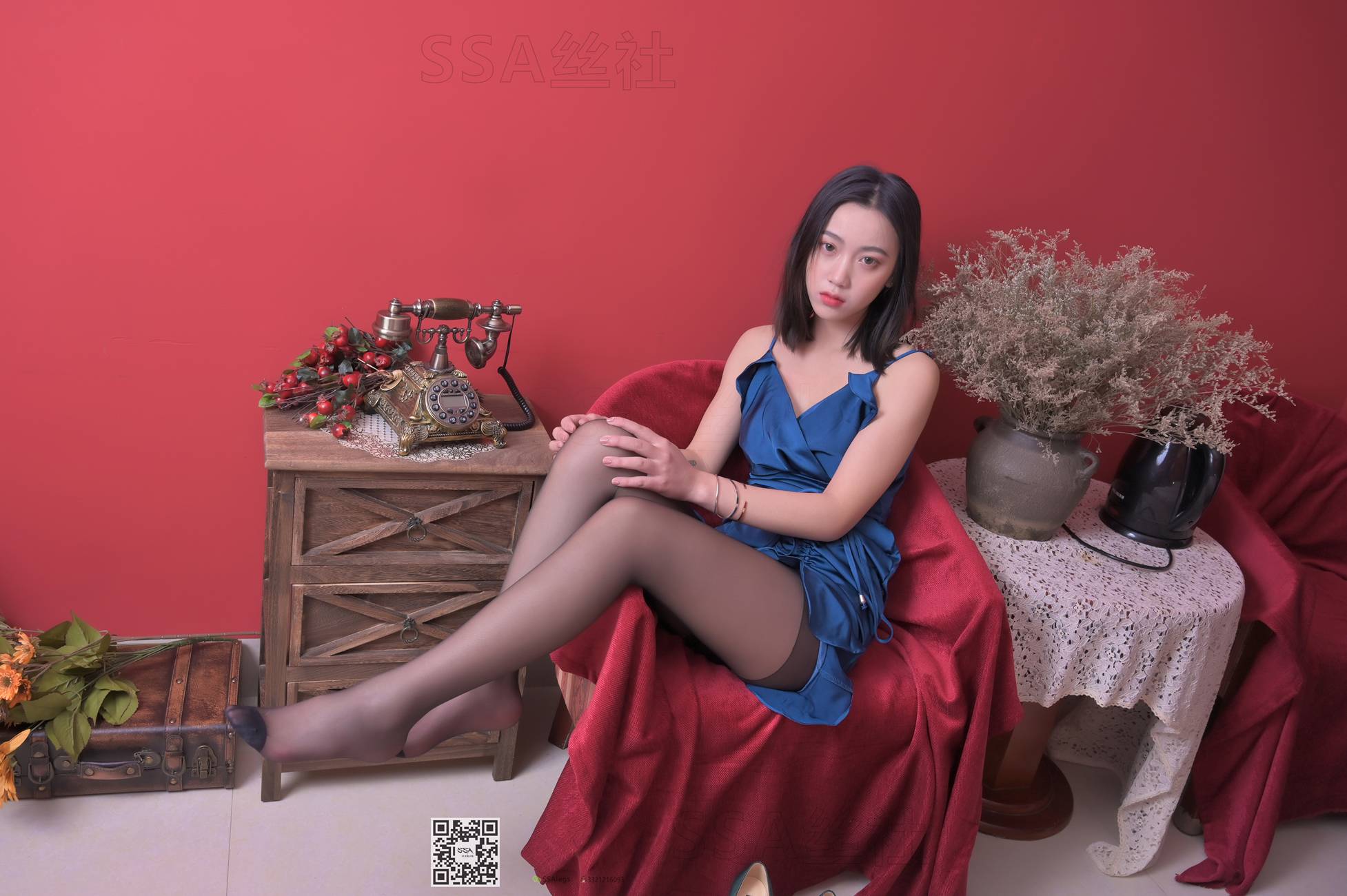 图片[17]-[SSA丝社]超清写真 NO.094 大大 欧式复古房间的黑丝腿模[151P] – 速更版-美库