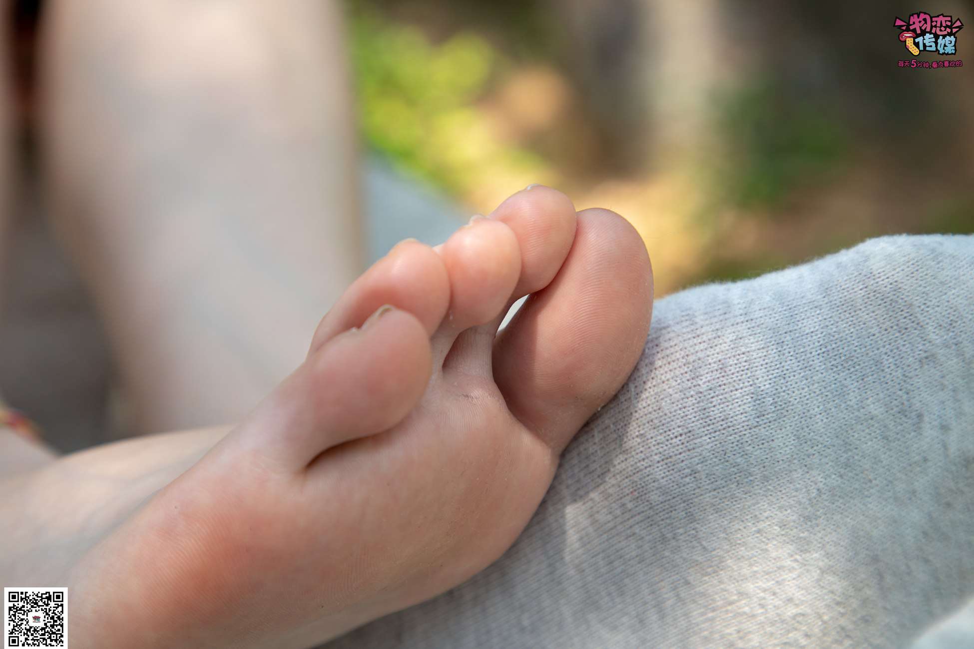 图片[21]-物恋传媒 No.023 腿长即正义！清纯长腿小姐姐帆布鞋配短棉袜 [235P] – 速更版-美库