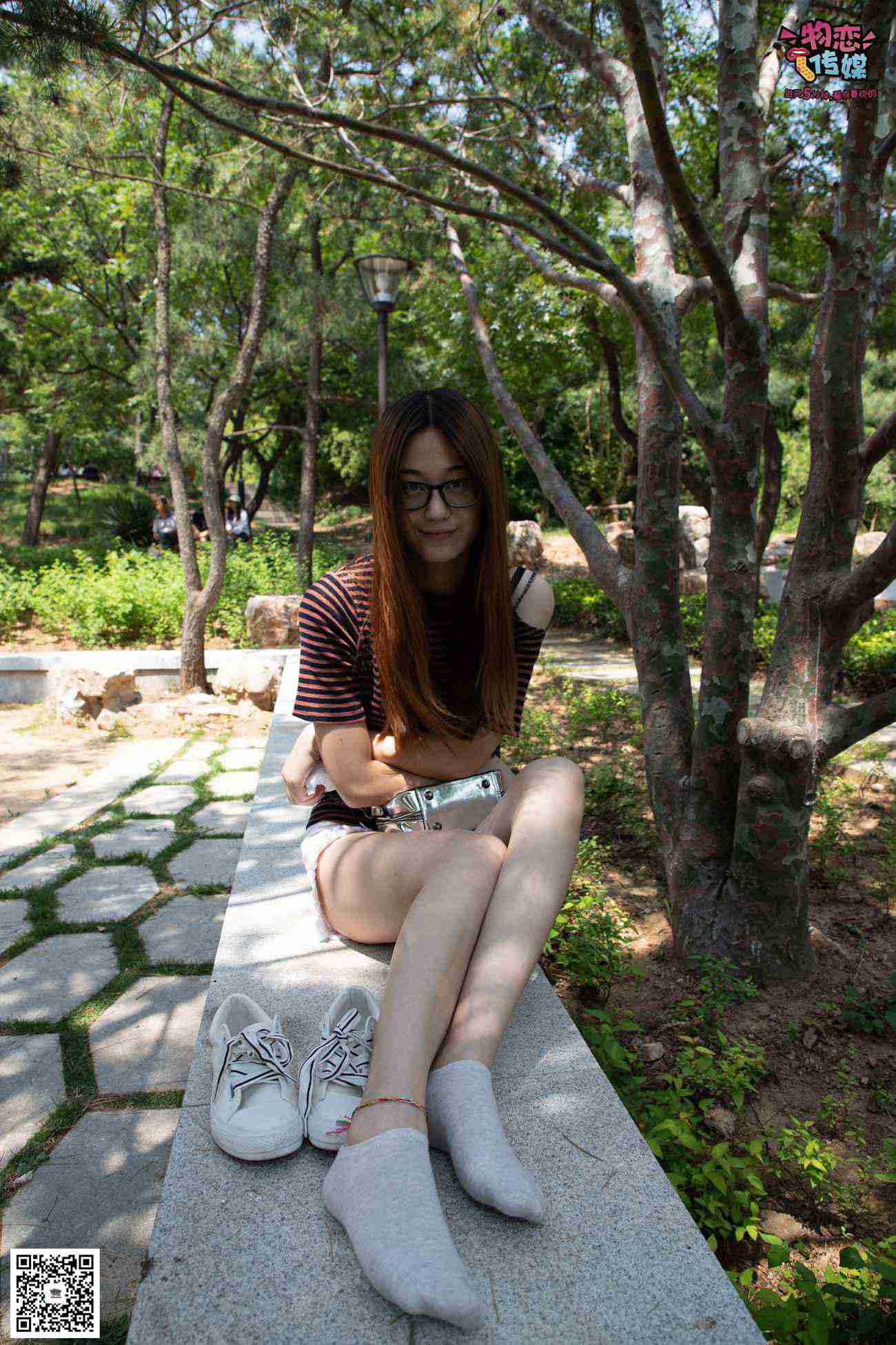 图片[111]-物恋传媒 No.023 腿长即正义！清纯长腿小姐姐帆布鞋配短棉袜 [235P] – 速更版-美库