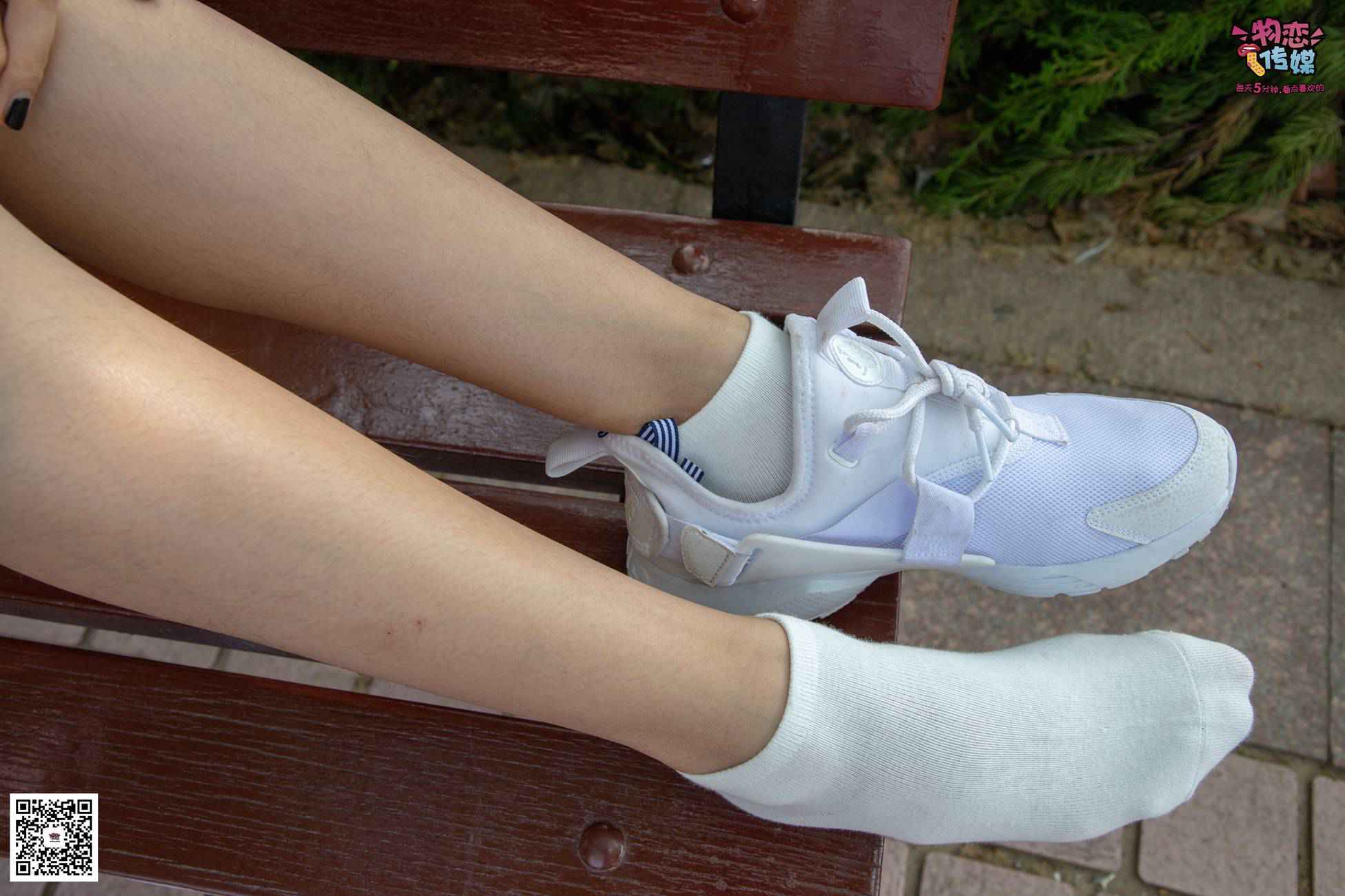图片[153]-[物恋传媒] NO.022 美,从未如此简单.白色复古跑鞋搭配短筒白棉袜和船袜 [274P] – 速更版-美库