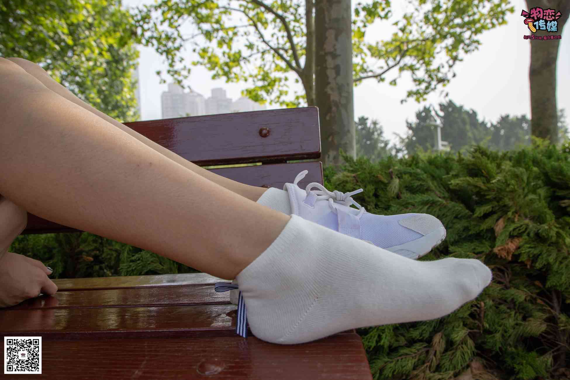 图片[160]-[物恋传媒] NO.022 美,从未如此简单.白色复古跑鞋搭配短筒白棉袜和船袜 [274P] – 速更版-美库
