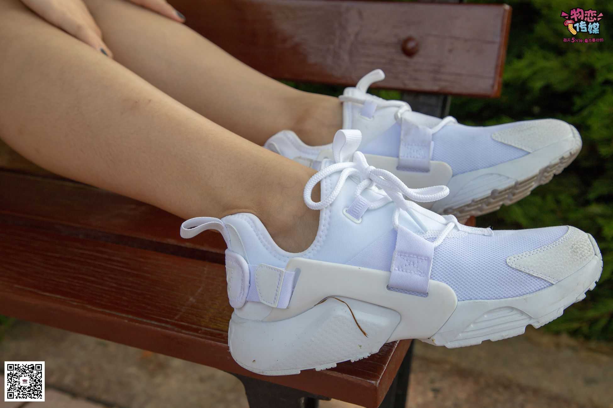 图片[189]-[物恋传媒] NO.022 美,从未如此简单.白色复古跑鞋搭配短筒白棉袜和船袜 [274P] – 速更版-美库