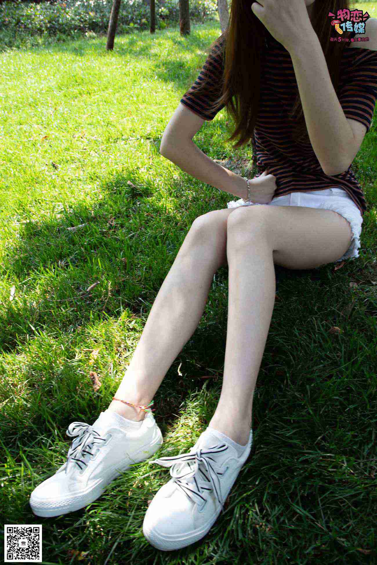 图片[188]-物恋传媒 No.023 腿长即正义！清纯长腿小姐姐帆布鞋配短棉袜 [235P] – 速更版-美库