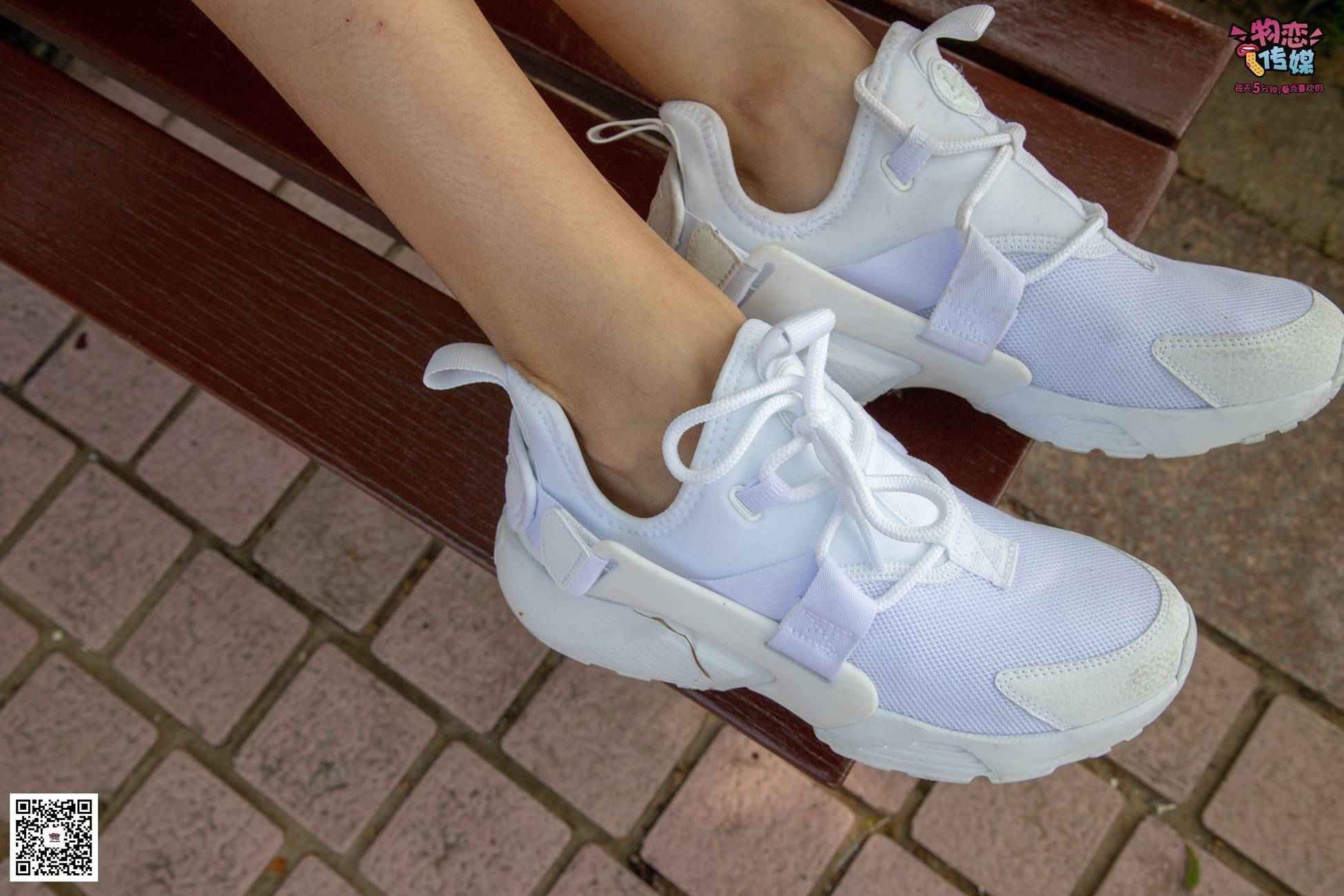 图片[200]-[物恋传媒] NO.022 美,从未如此简单.白色复古跑鞋搭配短筒白棉袜和船袜 [274P] – 速更版-美库