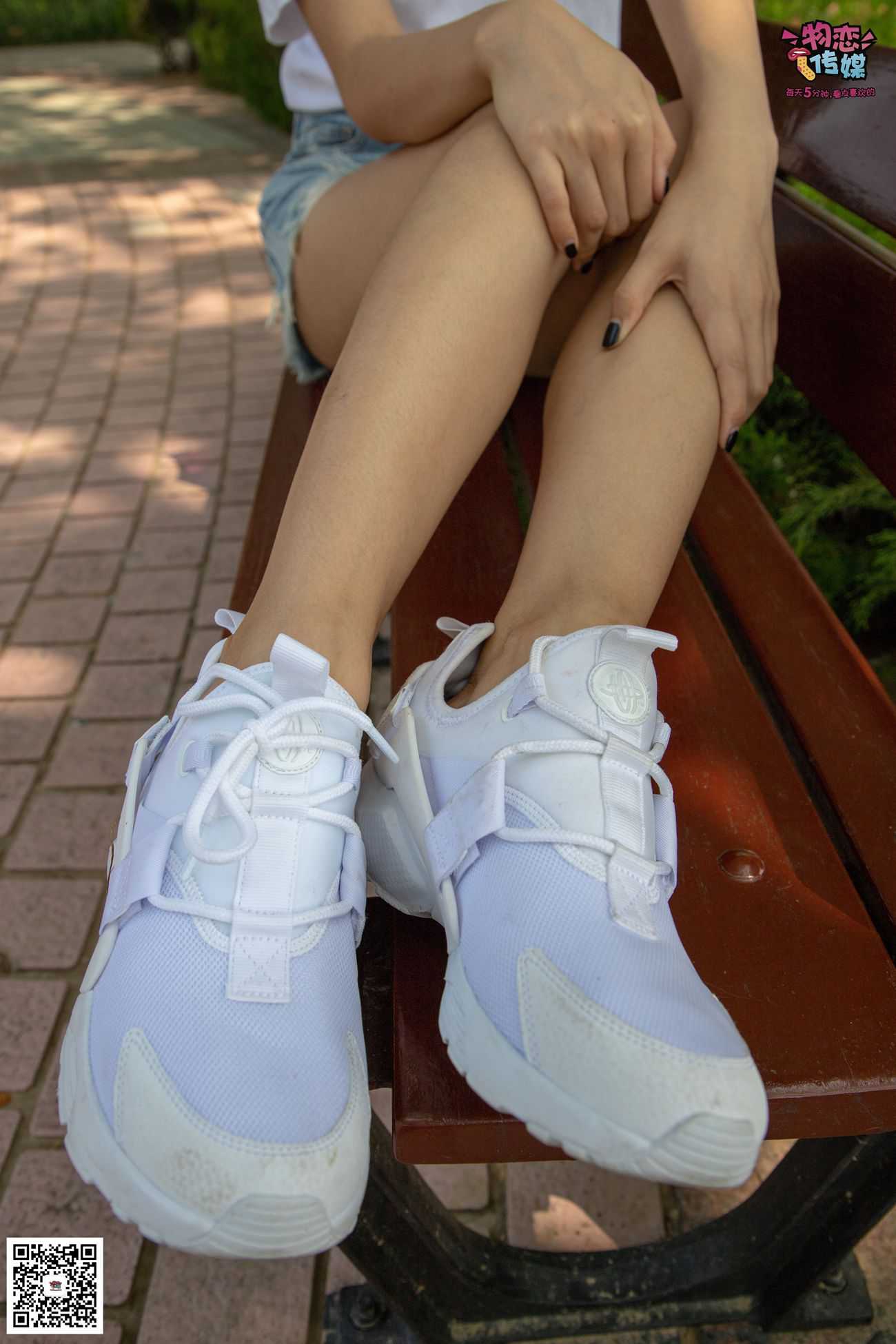 图片[203]-[物恋传媒] NO.022 美,从未如此简单.白色复古跑鞋搭配短筒白棉袜和船袜 [274P] – 速更版-美库