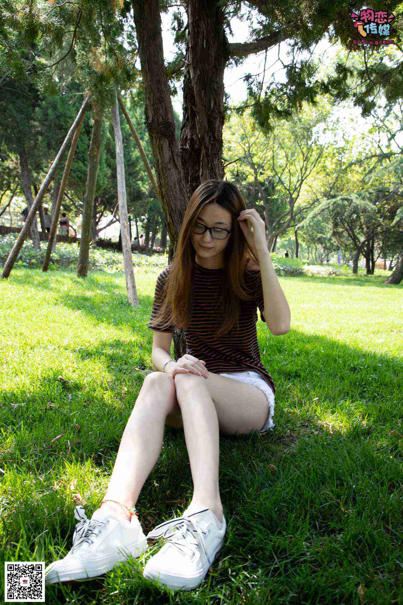 图片[195]-物恋传媒 No.023 腿长即正义！清纯长腿小姐姐帆布鞋配短棉袜 [235P] – 速更版-美库