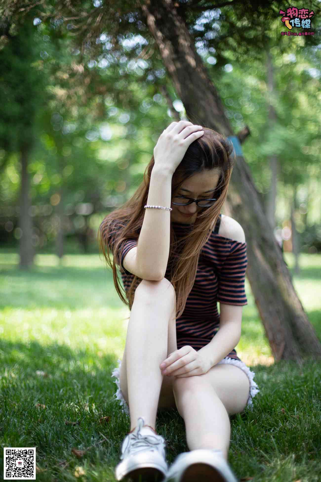 图片[219]-物恋传媒 No.023 腿长即正义！清纯长腿小姐姐帆布鞋配短棉袜 [235P] – 速更版-美库