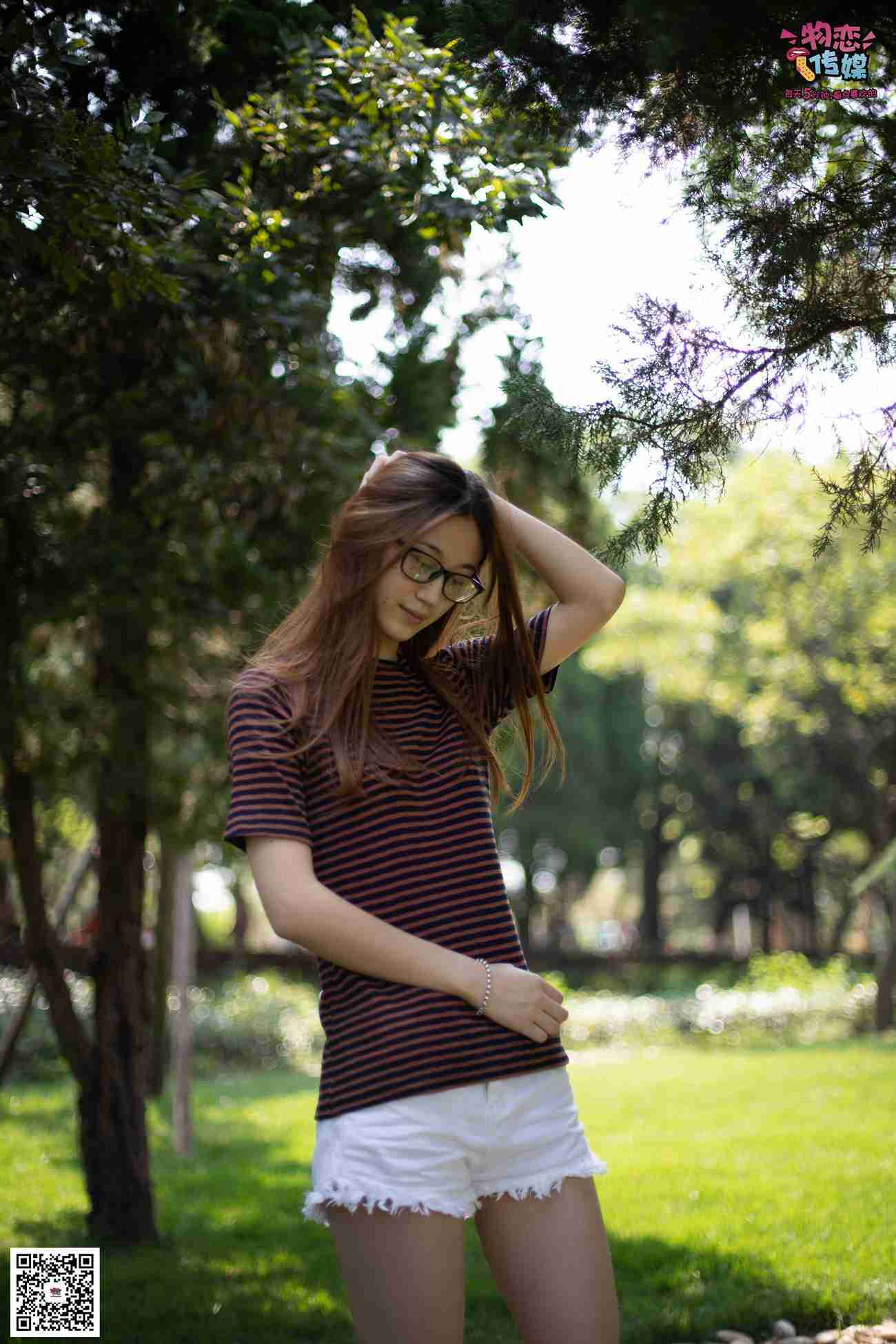 图片[220]-物恋传媒 No.023 腿长即正义！清纯长腿小姐姐帆布鞋配短棉袜 [235P] – 速更版-美库