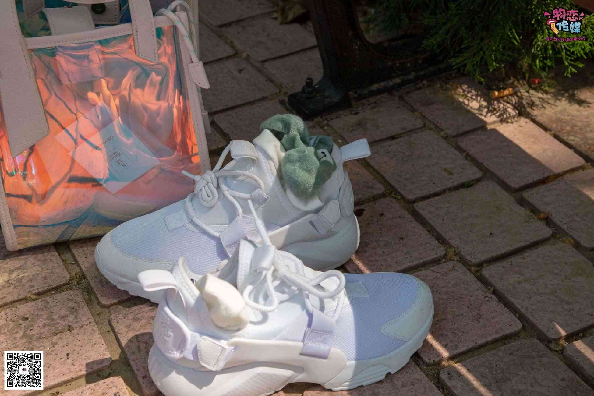 图片[270]-[物恋传媒] NO.022 美,从未如此简单.白色复古跑鞋搭配短筒白棉袜和船袜 [274P] – 速更版-美库