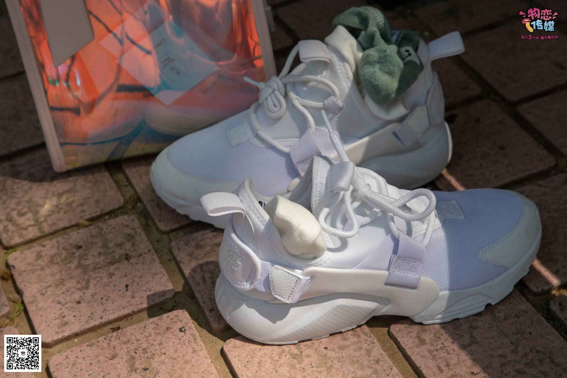 图片[274]-[物恋传媒] NO.022 美,从未如此简单.白色复古跑鞋搭配短筒白棉袜和船袜 [274P] – 速更版-美库