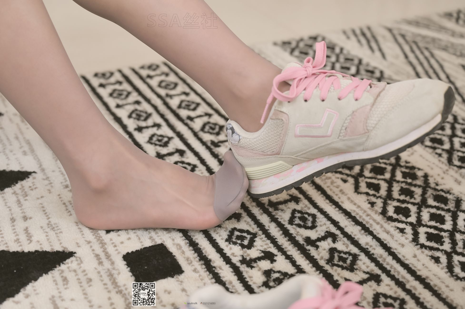 图片[77]-[SSA丝社]超清写真 NO.103 丽萍 腿模丽萍，每个角度都有不一样的她[168P] – 速更版-美库