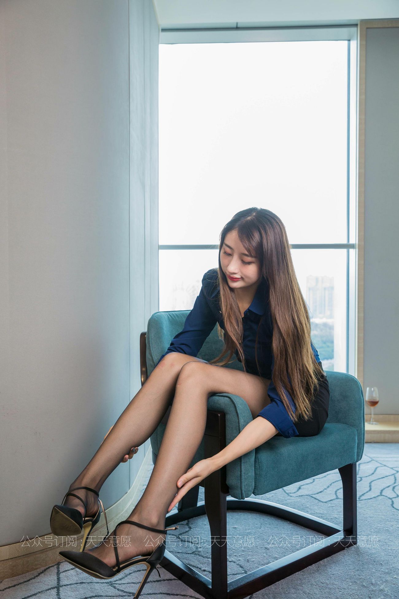 图片[86]-[IESS异思趣向] 2021.04.16 丝享家781：夏夏《长腿配黑丝》[90P] – 速更版-美库