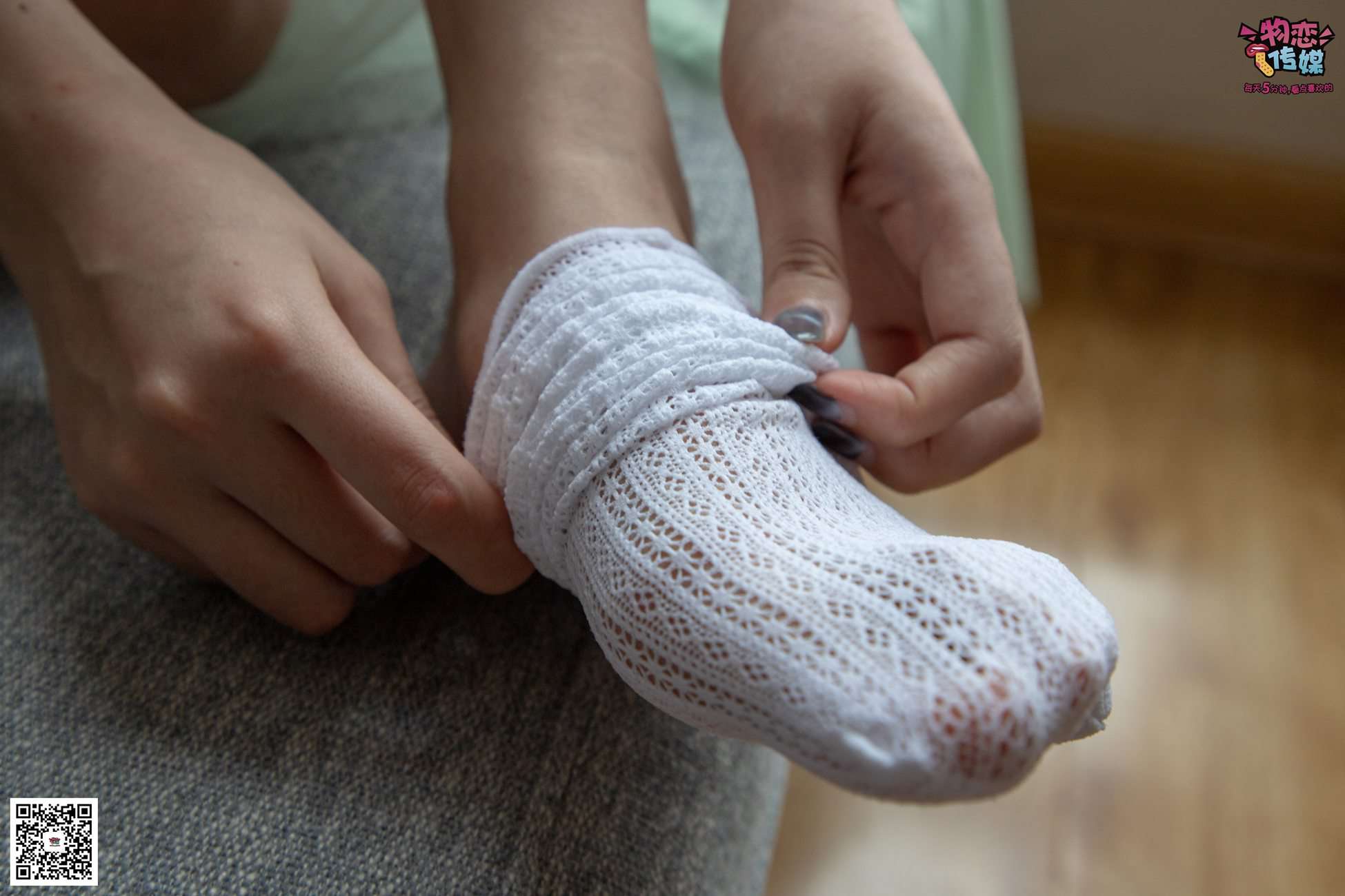 图片[102]-勿恋传媒 No.025 密桃成熟时,嫩绿纱裙搭配白色蕾SI袜,青涩又撩人 [211P] – 速更版-美库