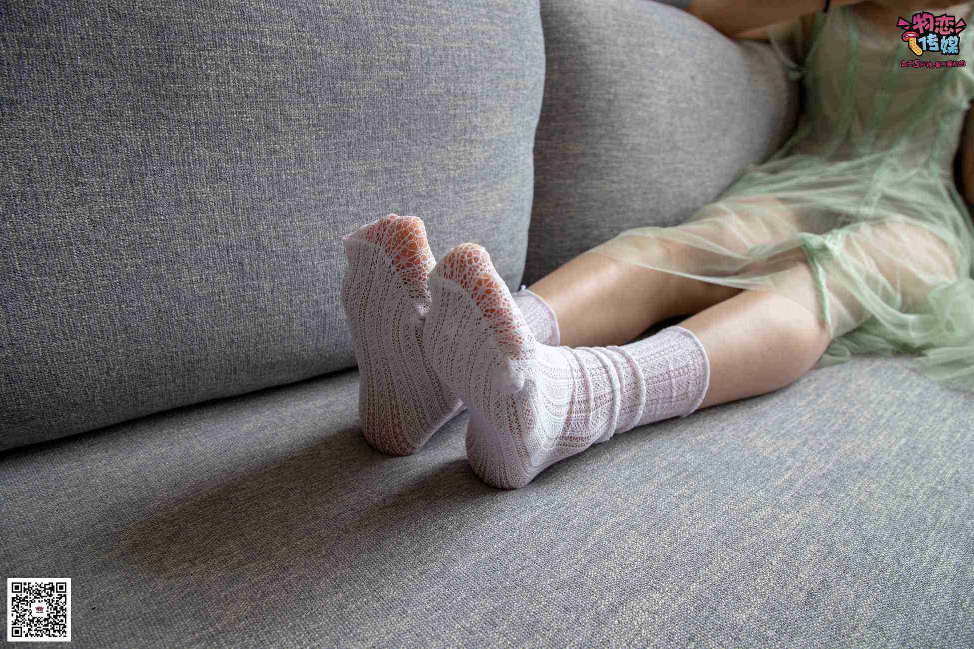 图片[145]-勿恋传媒 No.025 密桃成熟时,嫩绿纱裙搭配白色蕾SI袜,青涩又撩人 [211P] – 速更版-美库