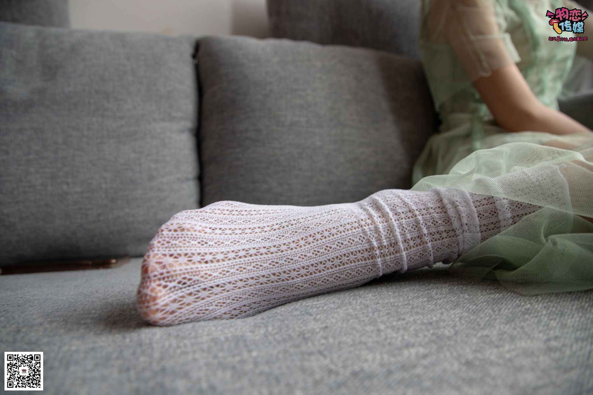 图片[186]-勿恋传媒 No.025 密桃成熟时,嫩绿纱裙搭配白色蕾SI袜,青涩又撩人 [211P] – 速更版-美库