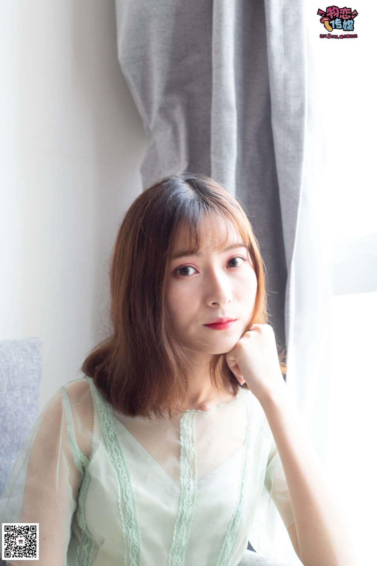 图片[213]-勿恋传媒 No.025 密桃成熟时,嫩绿纱裙搭配白色蕾SI袜,青涩又撩人 [211P] – 速更版-美库