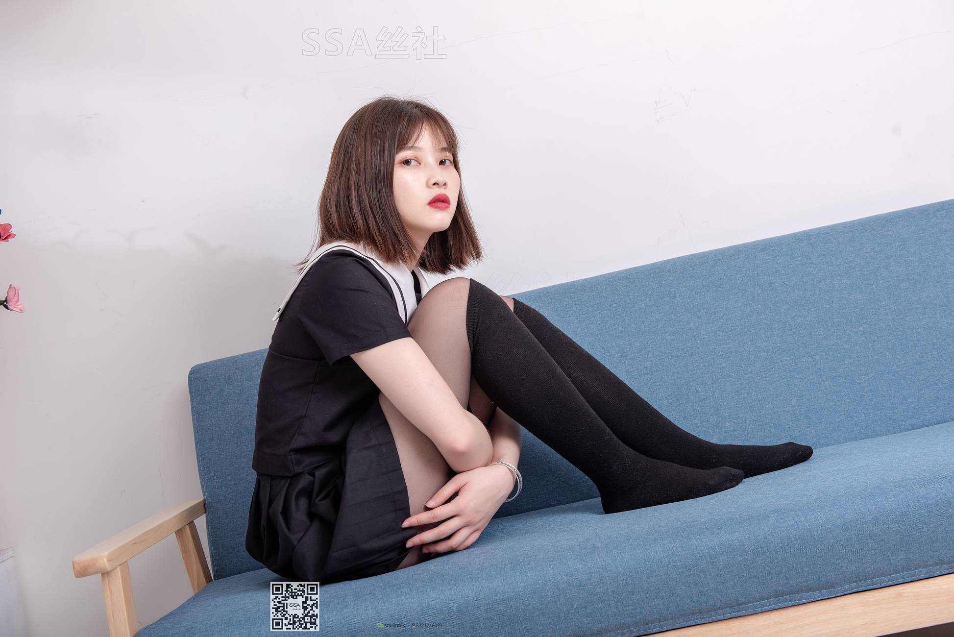 图片[96]-[SSA丝社]超清写真 NO.113 穗子 腿模穗子教你穿黑色系JK制服[156P] – 速更版-美库