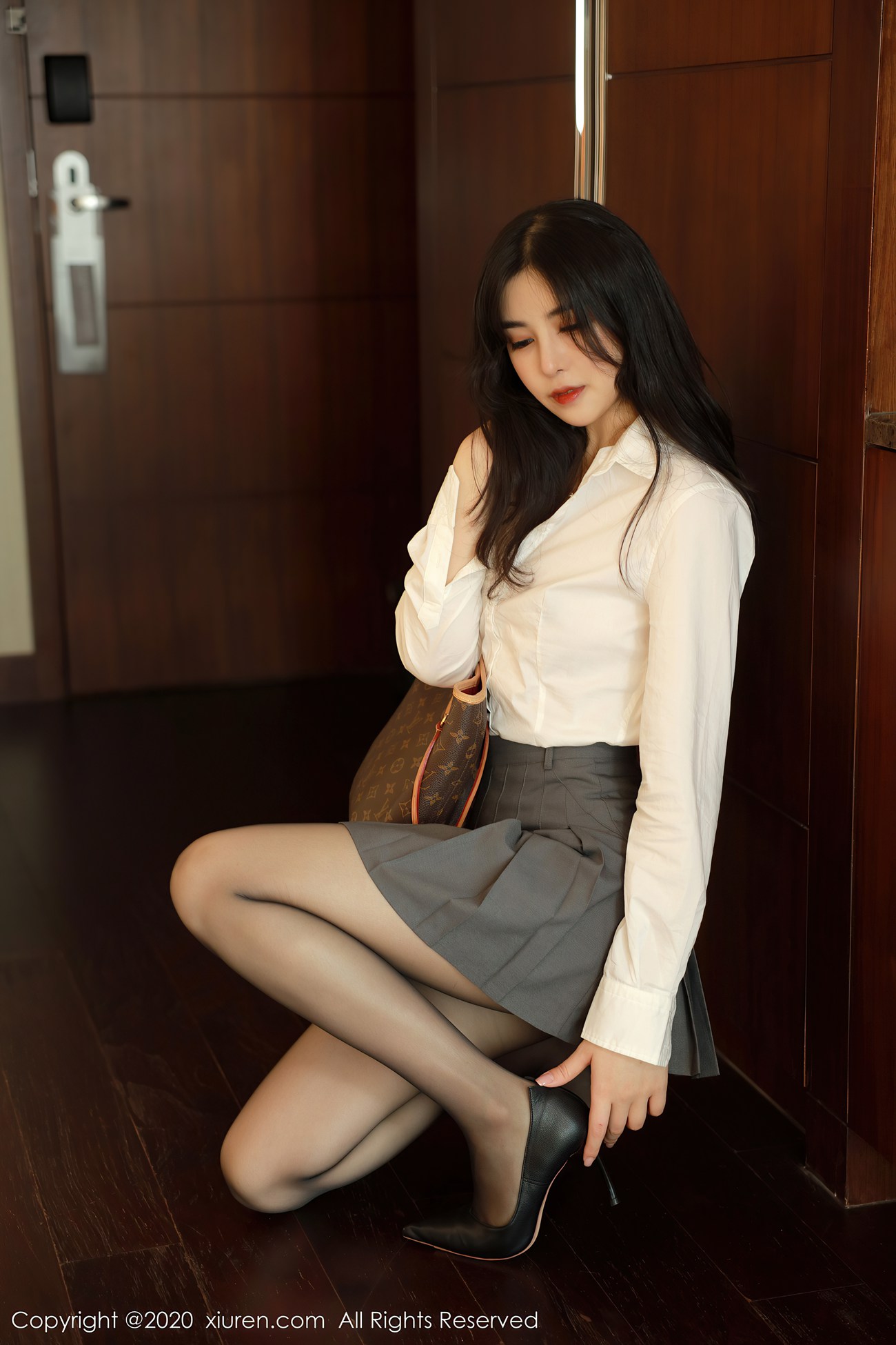 图片[39]-[XIUREN绣人网] 2020.07.15 No.2330 韩静安 [41P] – 速更版-美库