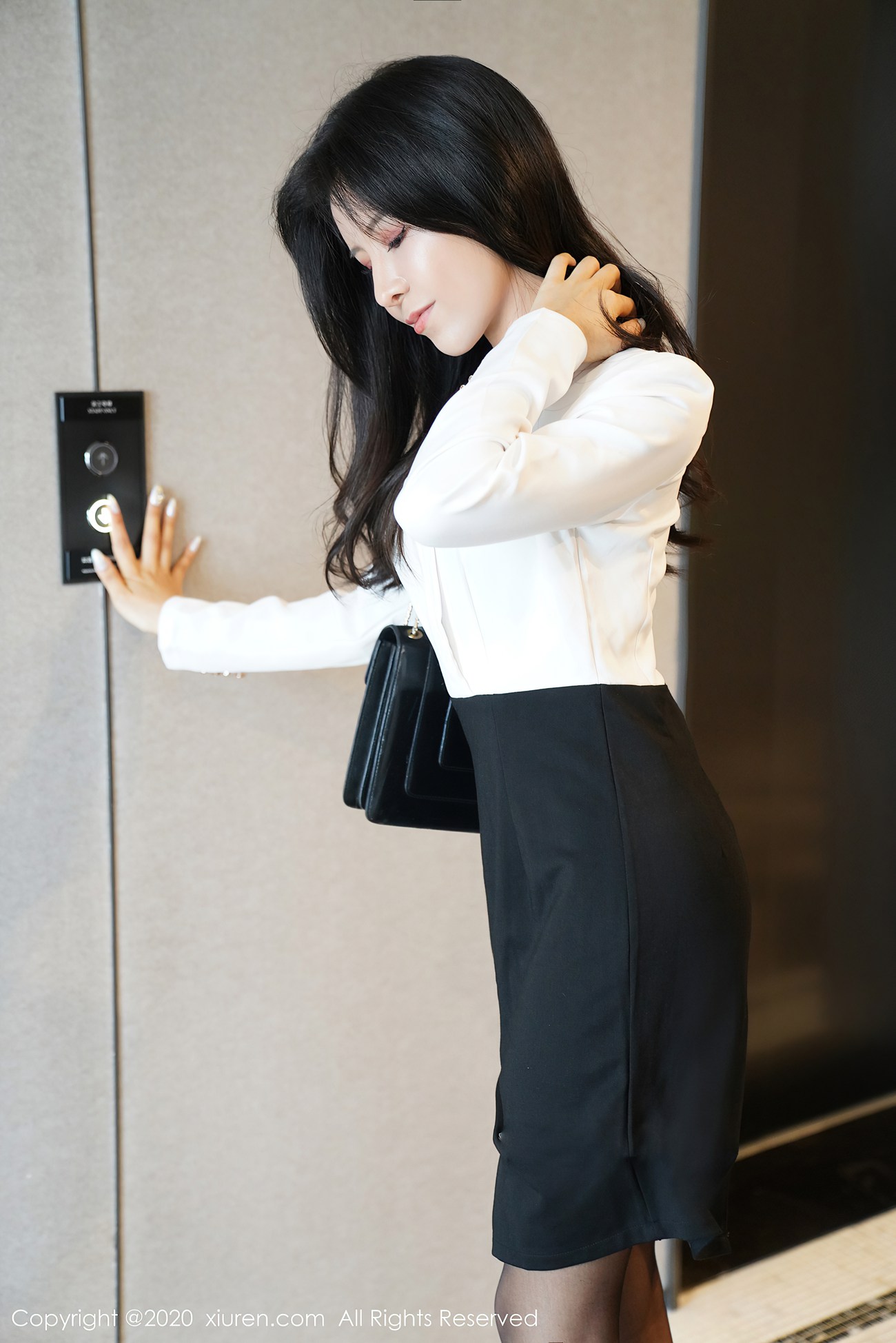 图片[19]-[XIUREN绣人网] 2020.07.20 No.2346 奥莉 [41P] – 速更版-美库