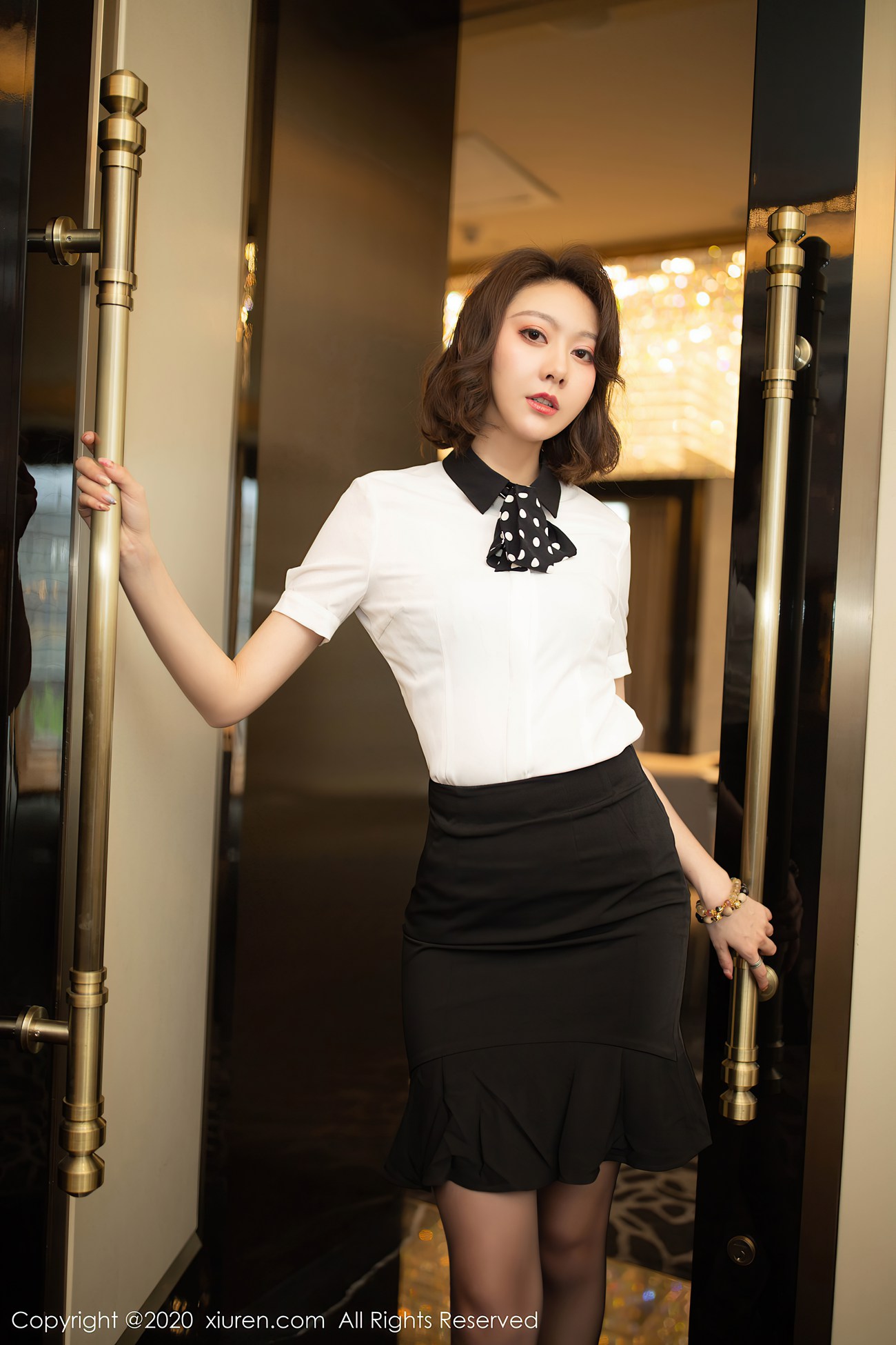 图片[85]-[XIUREN绣人网] 2020.08.10 No.2422 艺轩 [94P] – 速更版-美库