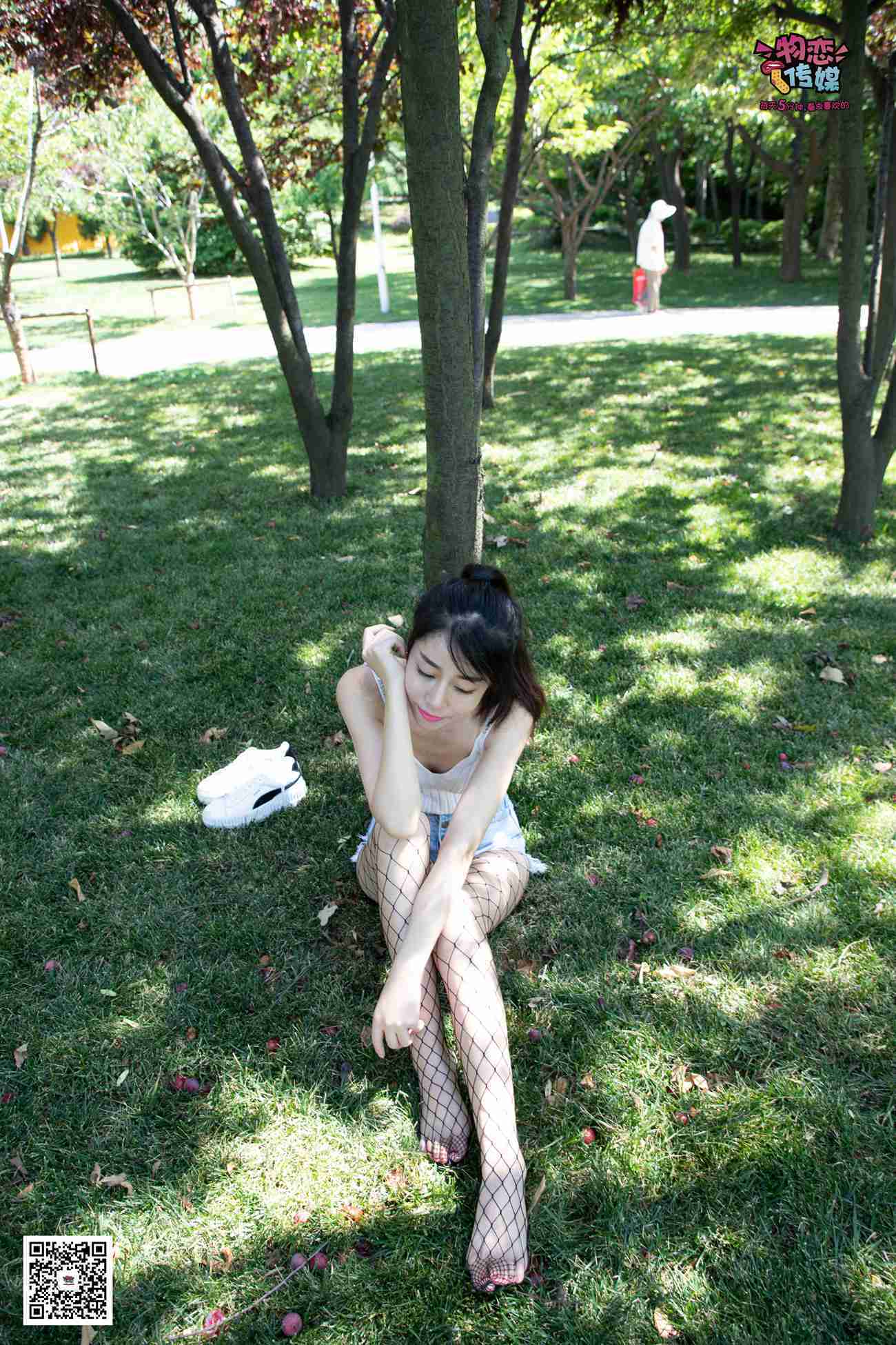 图片[40]-勿恋传媒 No.026 白T恤搭配黑色渔往袜,清纯与姓感的基情碰撞 [181P] – 速更版-美库