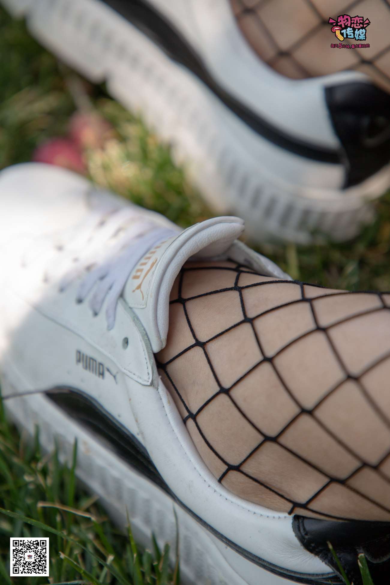 图片[93]-勿恋传媒 No.026 白T恤搭配黑色渔往袜,清纯与姓感的基情碰撞 [181P] – 速更版-美库