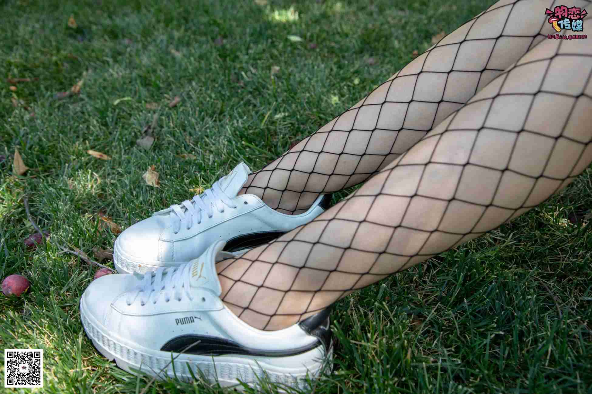 图片[104]-勿恋传媒 No.026 白T恤搭配黑色渔往袜,清纯与姓感的基情碰撞 [181P] – 速更版-美库