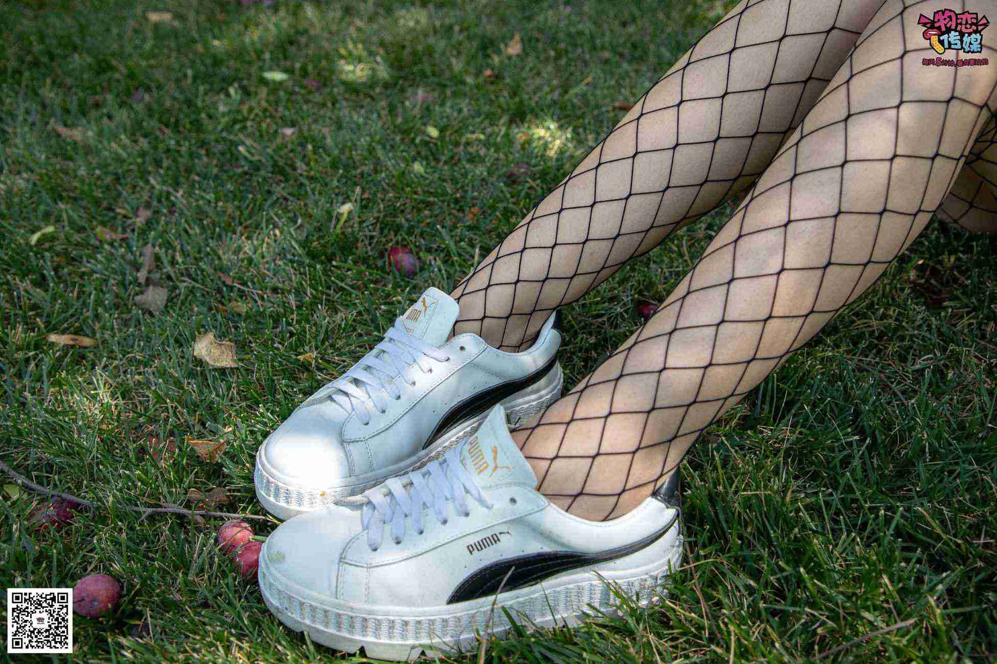 图片[103]-勿恋传媒 No.026 白T恤搭配黑色渔往袜,清纯与姓感的基情碰撞 [181P] – 速更版-美库