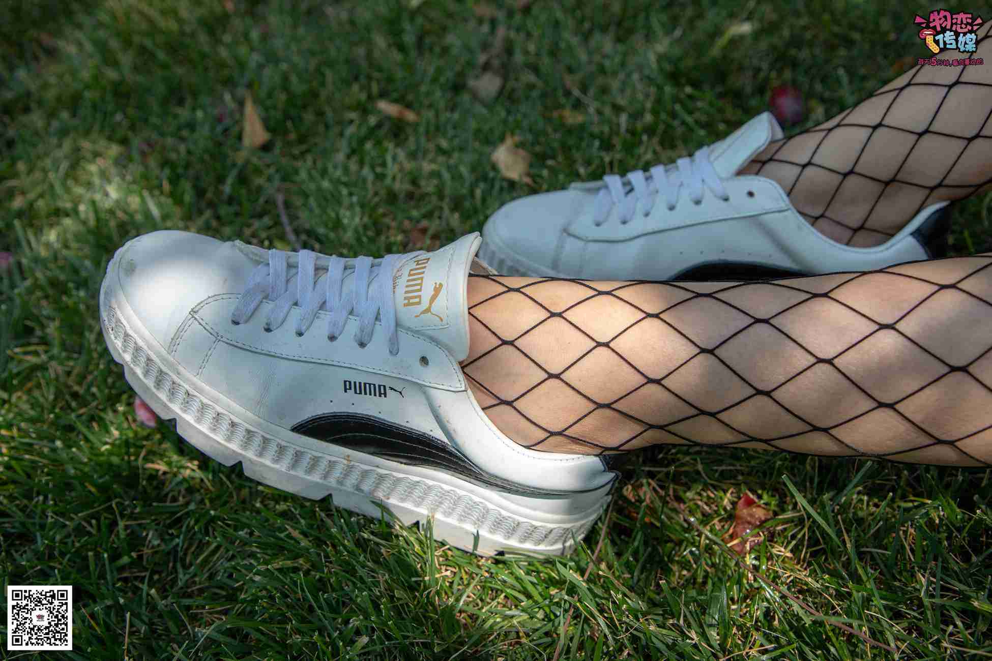 图片[109]-勿恋传媒 No.026 白T恤搭配黑色渔往袜,清纯与姓感的基情碰撞 [181P] – 速更版-美库