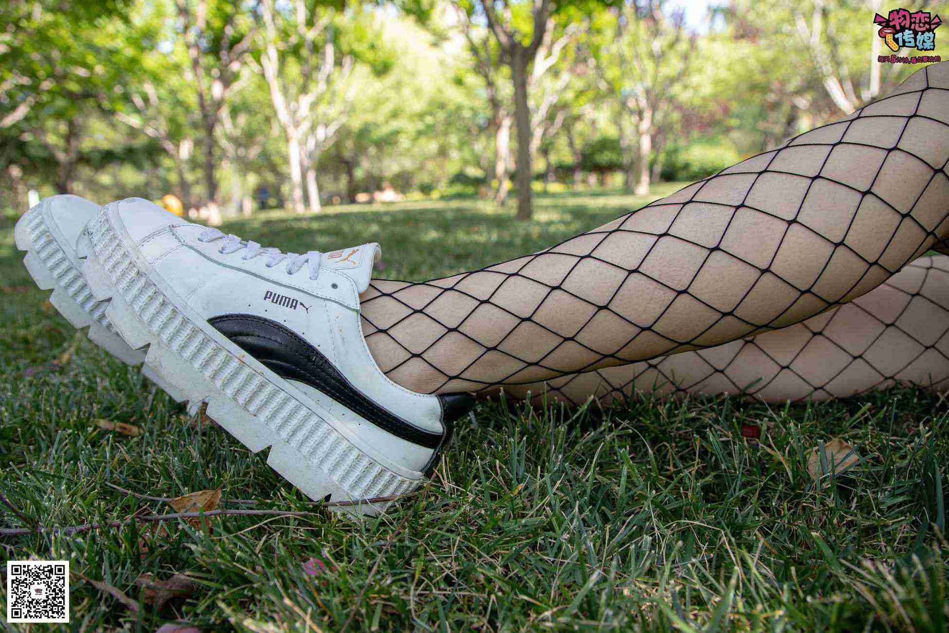 图片[118]-勿恋传媒 No.026 白T恤搭配黑色渔往袜,清纯与姓感的基情碰撞 [181P] – 速更版-美库