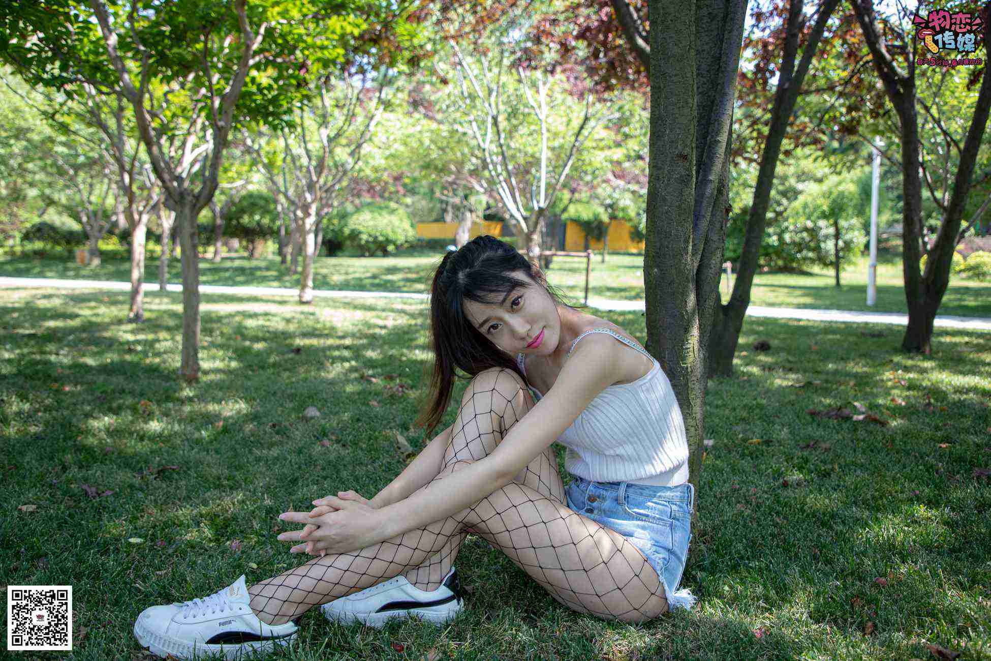 图片[121]-勿恋传媒 No.026 白T恤搭配黑色渔往袜,清纯与姓感的基情碰撞 [181P] – 速更版-美库