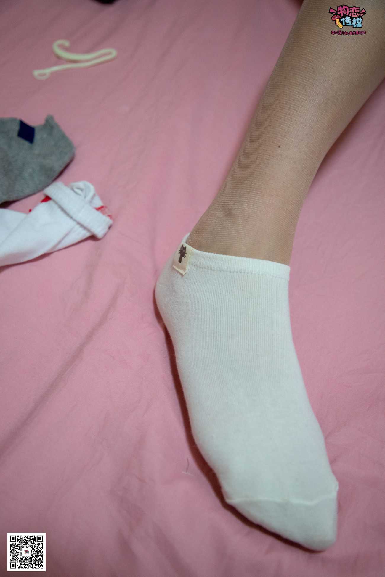 图片[97]-物恋传媒 NO.028 送你我的心,探秘猫耳闺房,纯棉睡衣搭配肉丝和爱心棉袜 [281P] – 速更版-美库