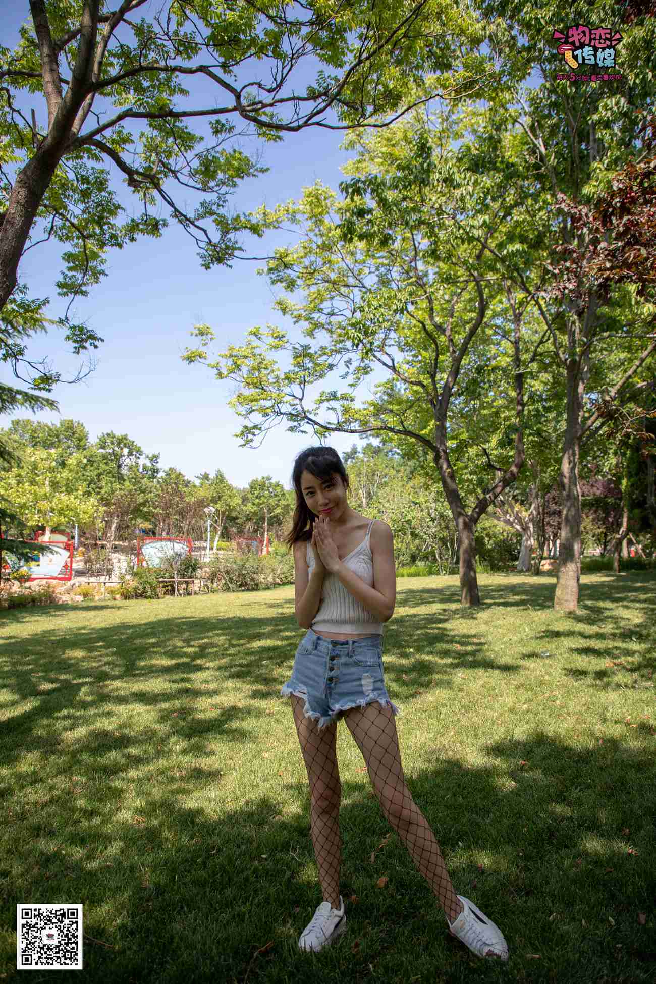 图片[154]-勿恋传媒 No.026 白T恤搭配黑色渔往袜,清纯与姓感的基情碰撞 [181P] – 速更版-美库