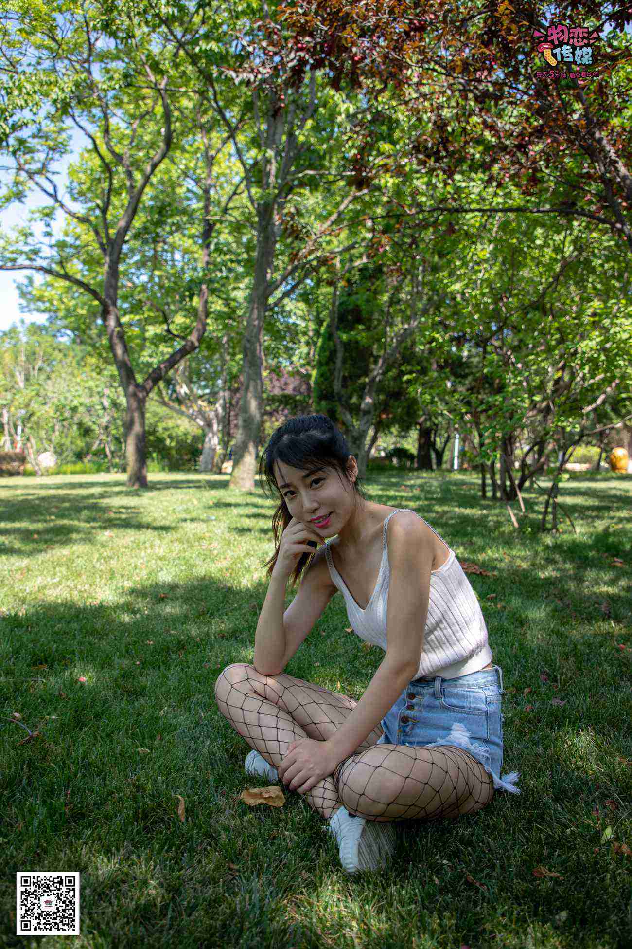 图片[161]-勿恋传媒 No.026 白T恤搭配黑色渔往袜,清纯与姓感的基情碰撞 [181P] – 速更版-美库