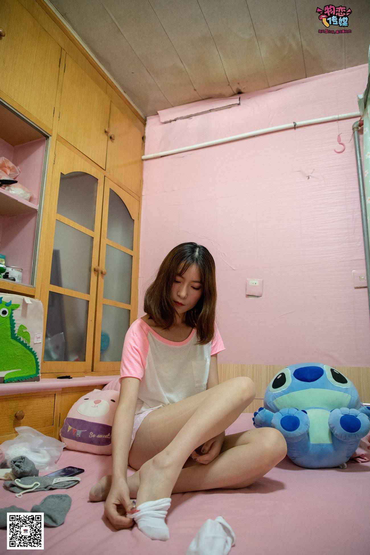 图片[107]-物恋传媒 NO.028 送你我的心,探秘猫耳闺房,纯棉睡衣搭配肉丝和爱心棉袜 [281P] – 速更版-美库