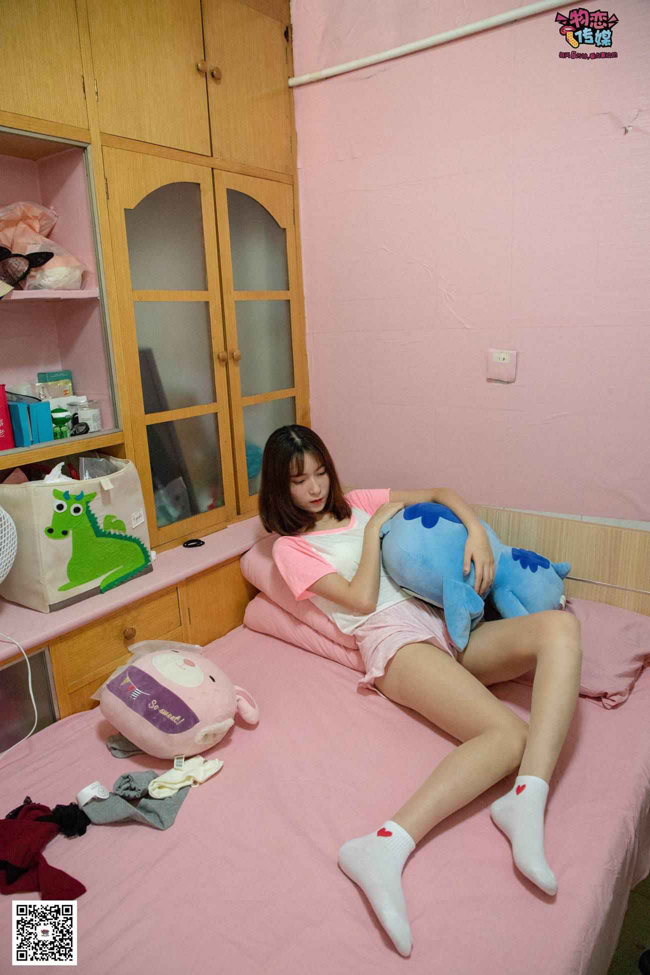 图片[193]-物恋传媒 NO.028 送你我的心,探秘猫耳闺房,纯棉睡衣搭配肉丝和爱心棉袜 [281P] – 速更版-美库