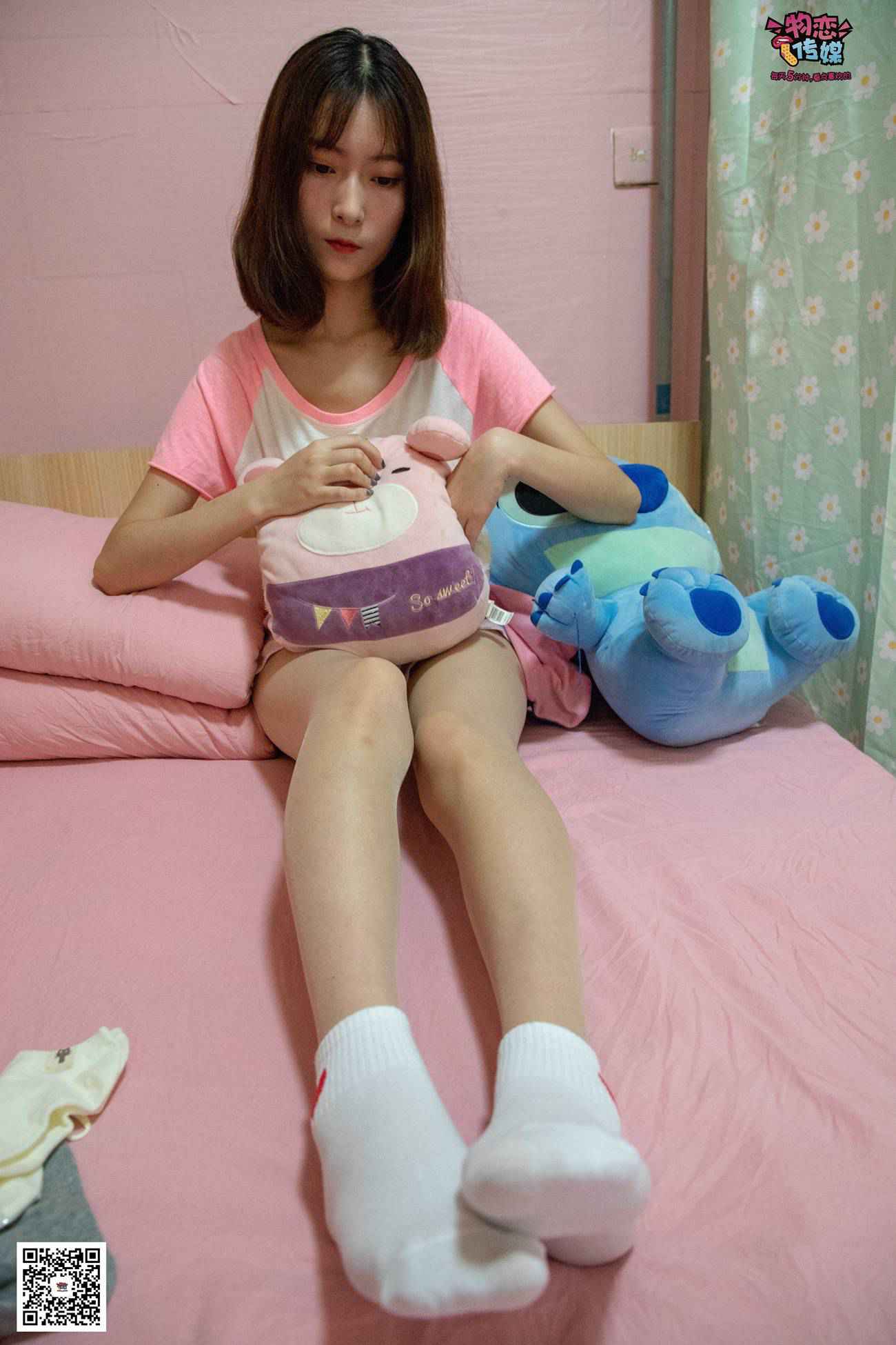 图片[201]-物恋传媒 NO.028 送你我的心,探秘猫耳闺房,纯棉睡衣搭配肉丝和爱心棉袜 [281P] – 速更版-美库