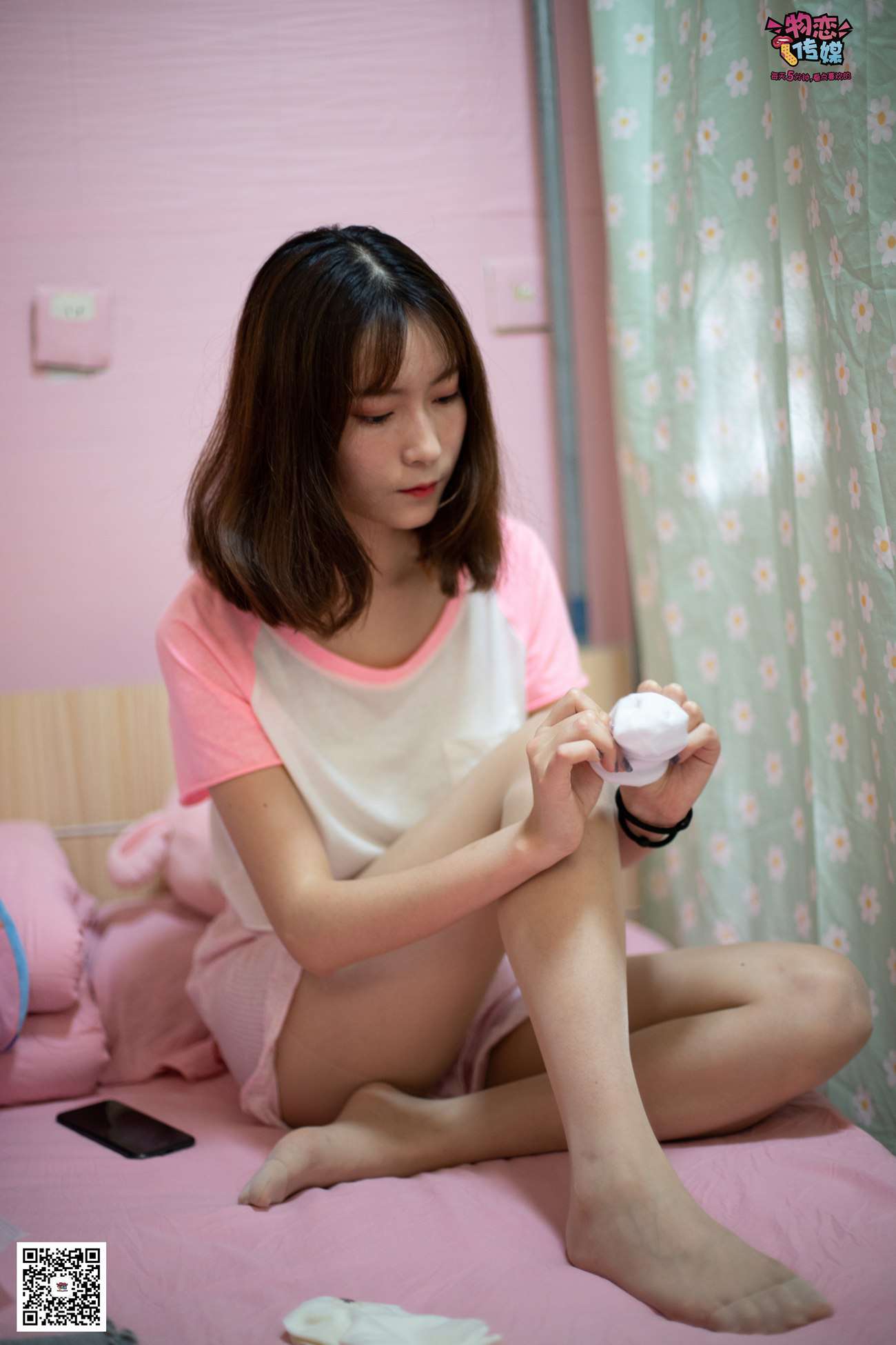 图片[267]-物恋传媒 NO.028 送你我的心,探秘猫耳闺房,纯棉睡衣搭配肉丝和爱心棉袜 [281P] – 速更版-美库