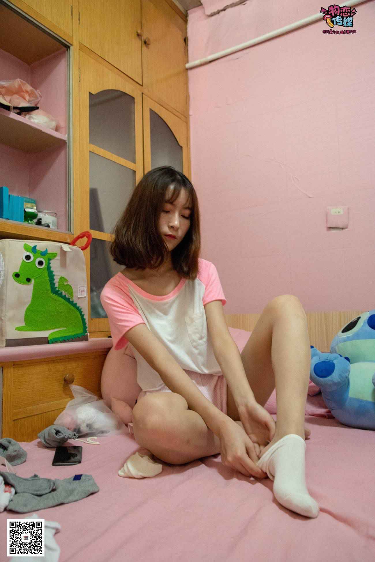 图片[279]-物恋传媒 NO.028 送你我的心,探秘猫耳闺房,纯棉睡衣搭配肉丝和爱心棉袜 [281P] – 速更版-美库