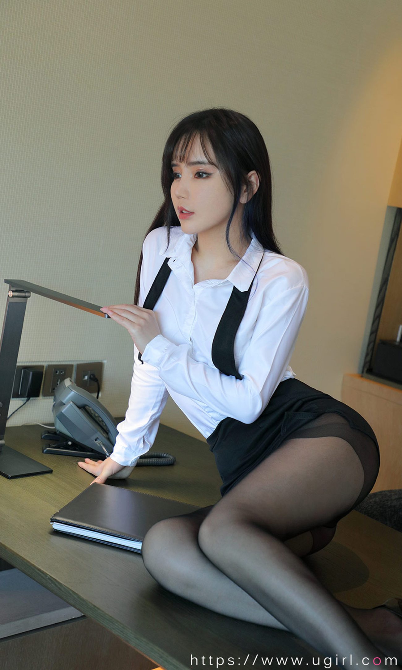 图片[23]-[爱尤物]2021 NO.2132 艾小青 危情公关[35P] – 速更版-美库